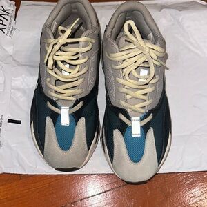 YEEZY 700 WAVERUNNERS